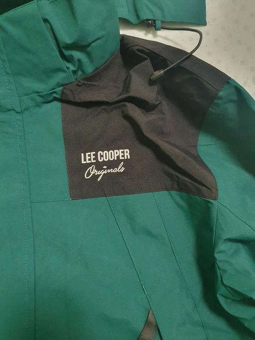 Яке ветроустойчиво есенно-зимно lee cooper маслено зелено размер М