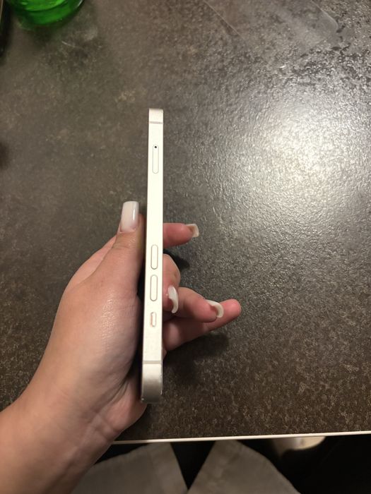 iPhone 13 – 128 GB