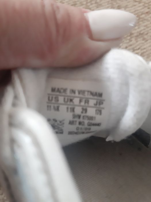 Продам детскую обувь