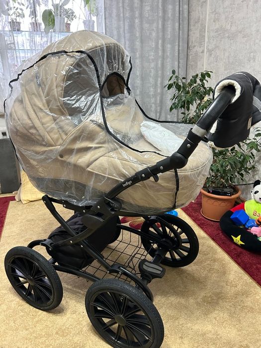 Детская коляска.