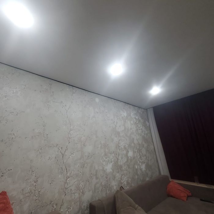 поклейка обоев,уборка квартир