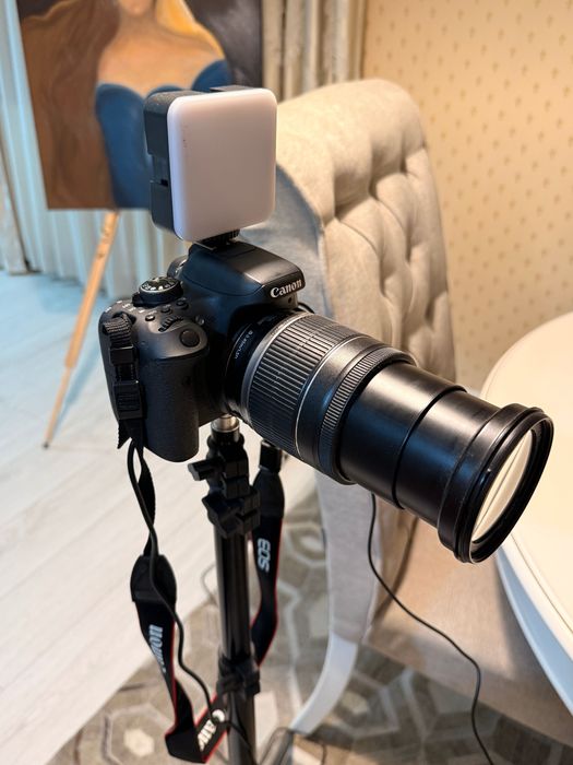 Canon aparat foto 750D