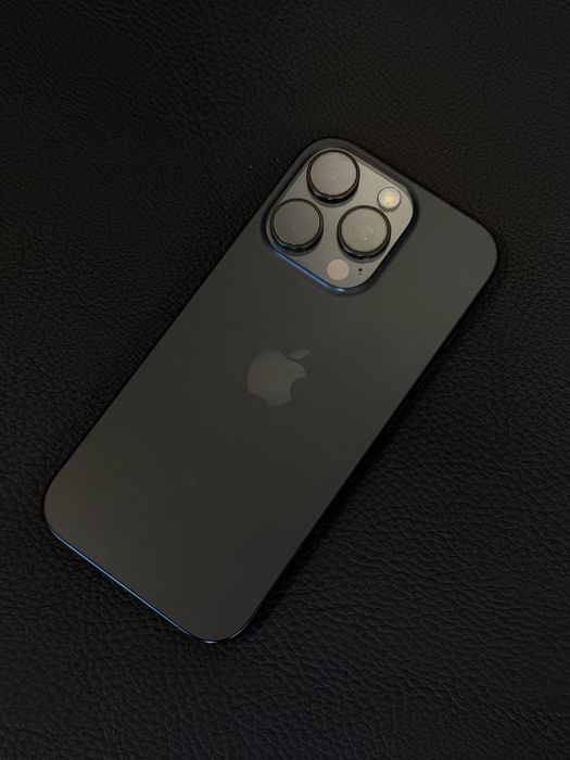 Продавам iPhone 16 PRO 100% батерия