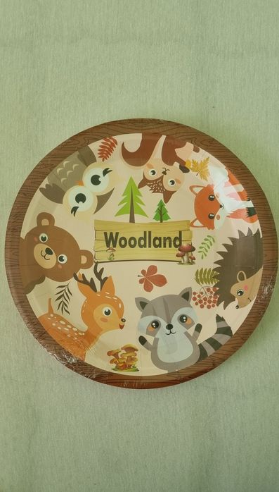 Чашки, чинийки и салфетки за детски рожден ден