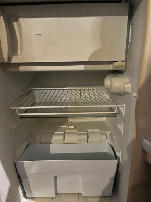 Хладилник с камера.