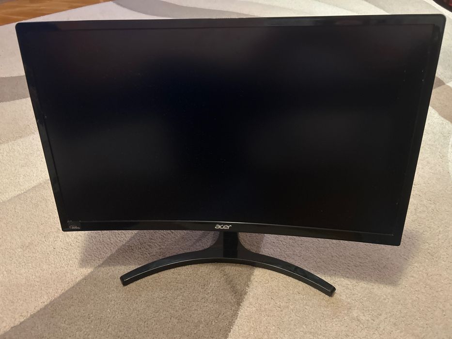 Acer монитор 144hz 24” в много добро съдтояние