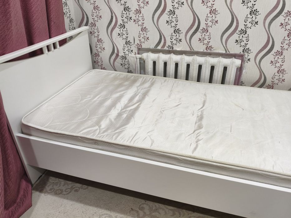 Кровать новая продам