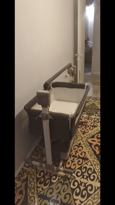 Срочно продам манеж.