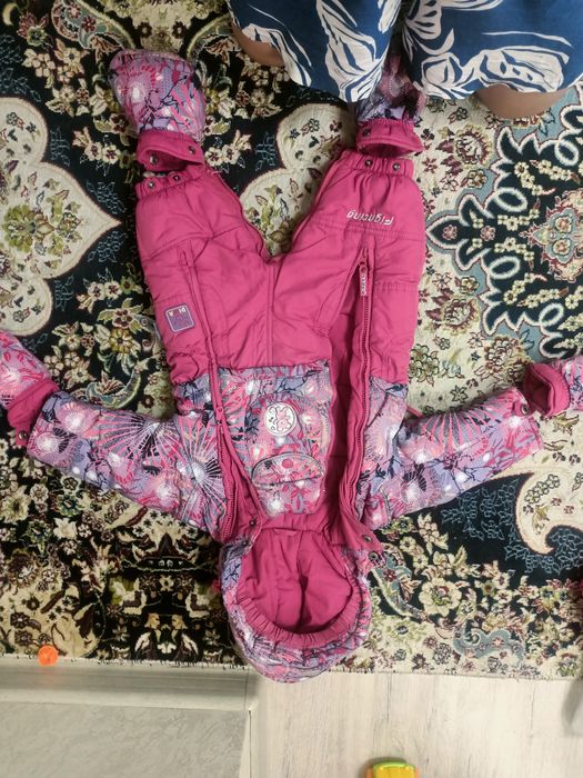 Продам комбинезон зимний