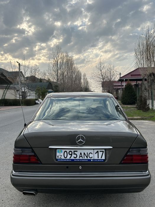 Легендарный мерседес 124 кузов