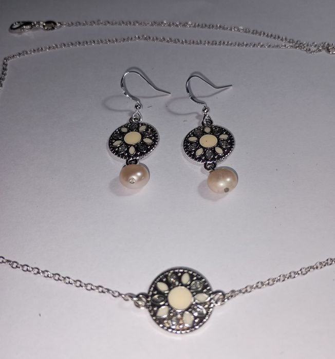 Set cercei și colier argint 926 cu perle naturale