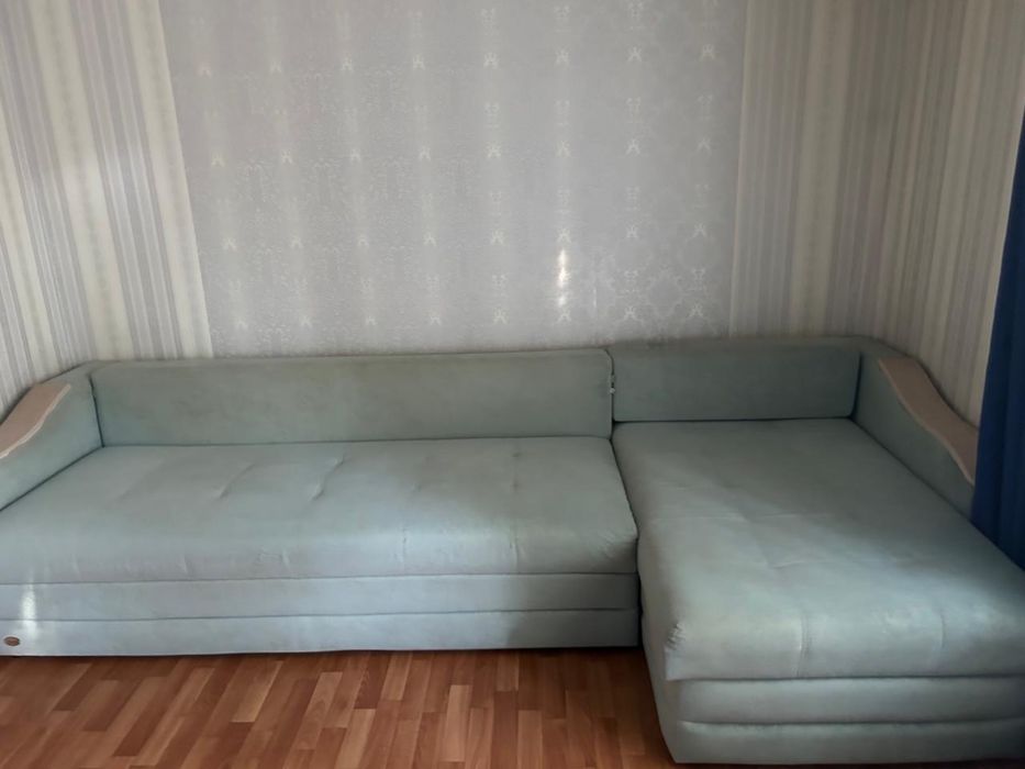 продам диван б/у