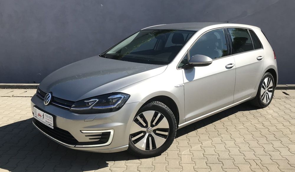 Volkswagen Golf Unic proprietar*Navi*Clima2zone*ACC*Pompa de caldura*AppleCarPlay
