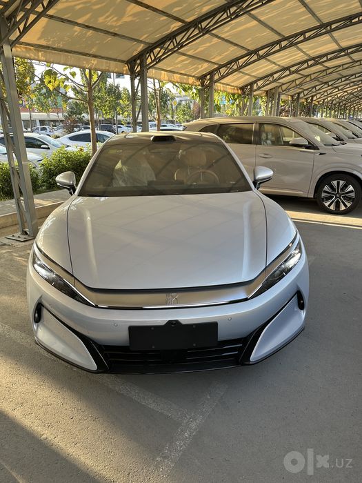 Byd han L 2 dual motor