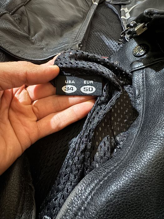 Кожен екип Dainese