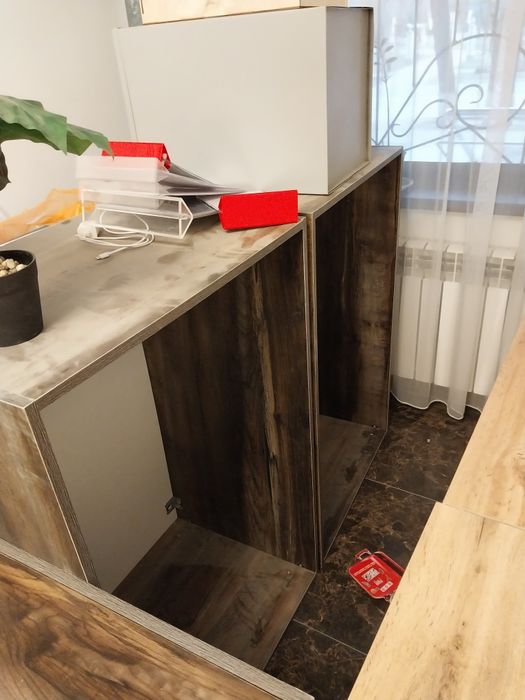 Продам шкаф со столами. Комплект