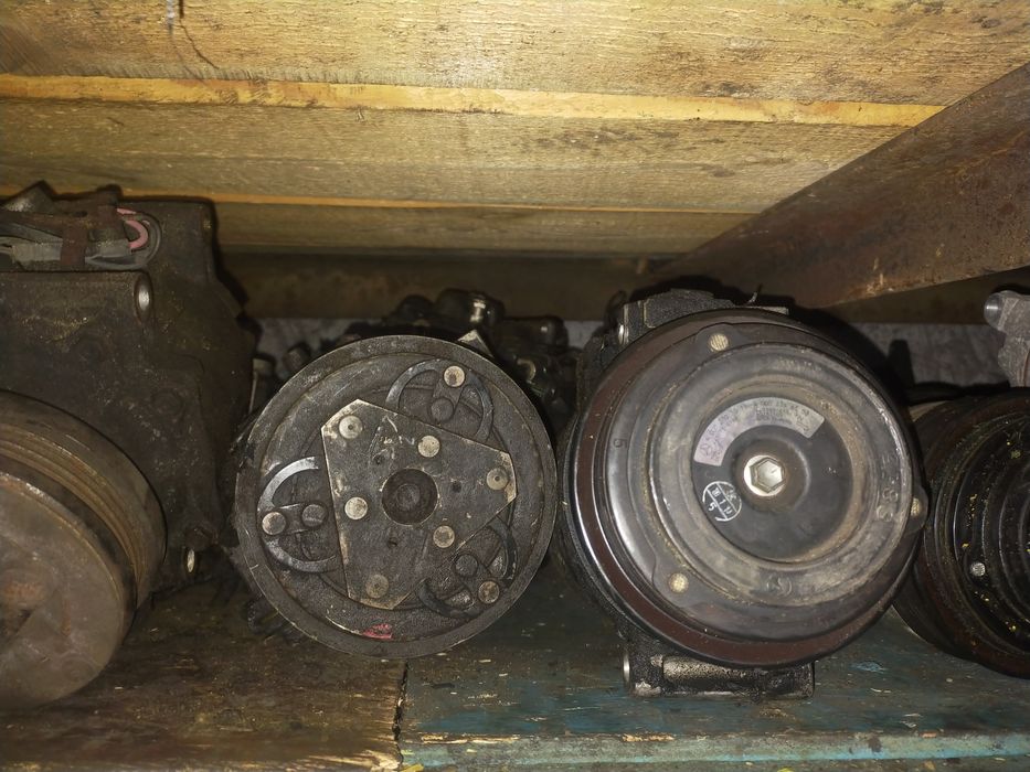 Продам компрессор кондиционера