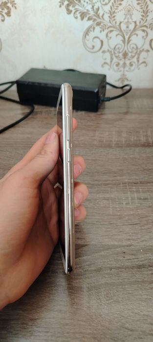 Приставка и телефон