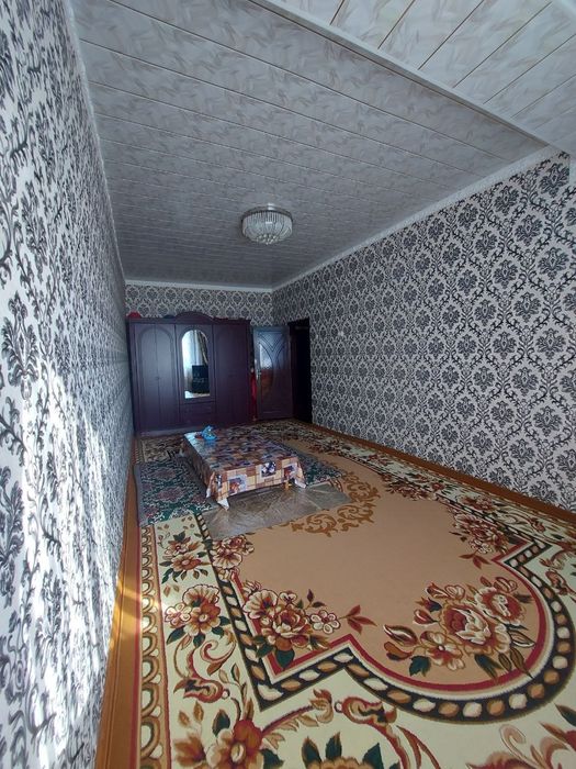 Uy sotiladi 1xona 2 xona qilsa buladi