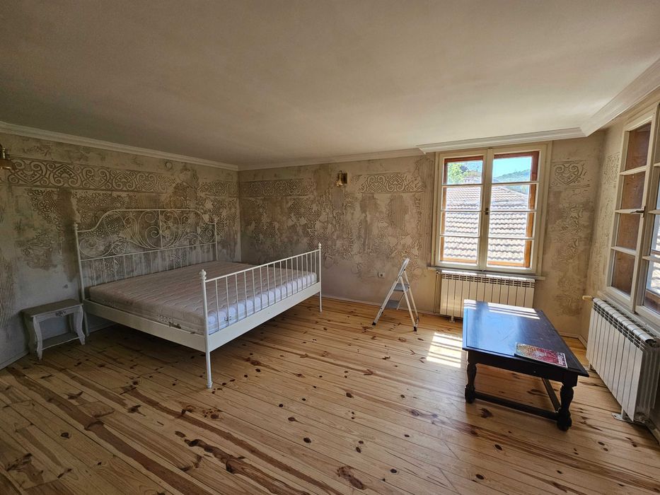 Продава се Къща в Велико Търново, Център - 160 кв.м за 1594 €/кв.м - Снимка #4