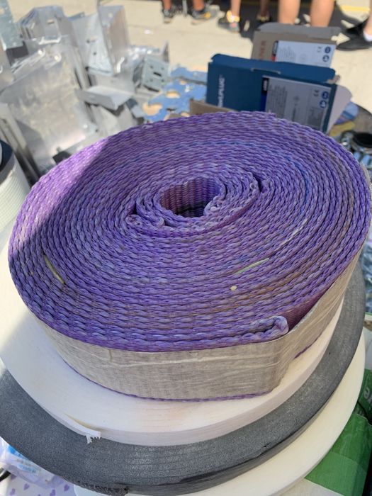 Sufa de legat de 8 metri