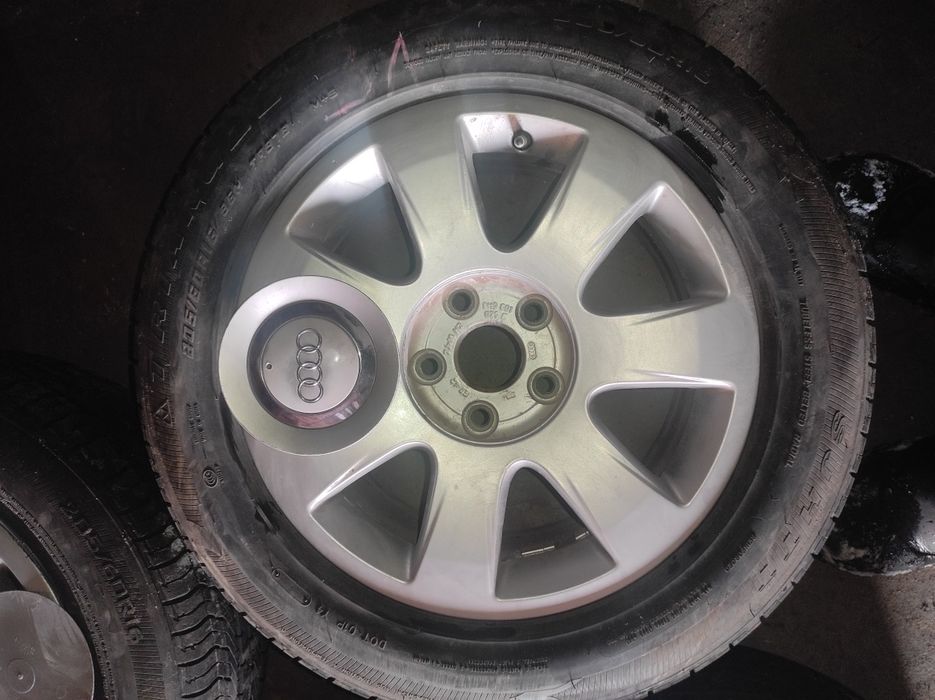 Продам диски оригинальные Ауди р16