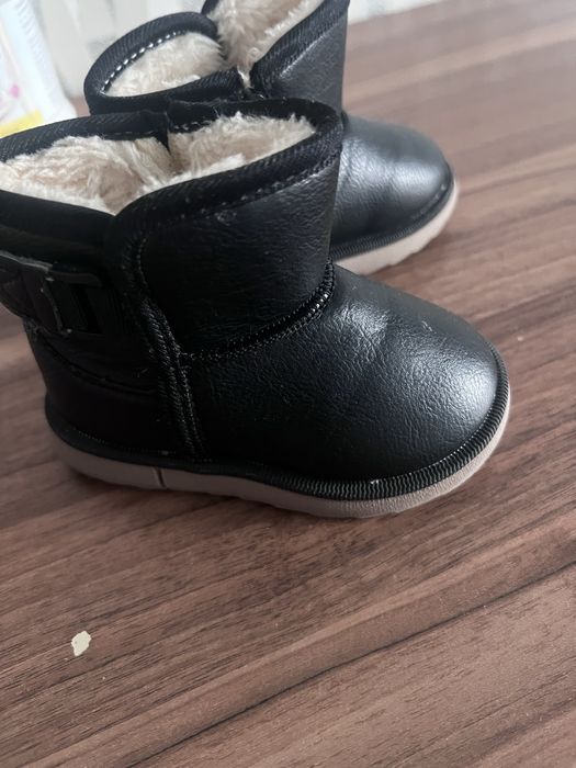 Уги для малыша новые