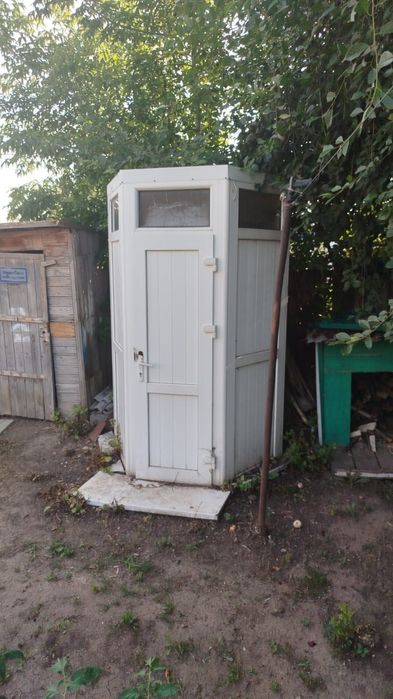 Продам пластиковый душ