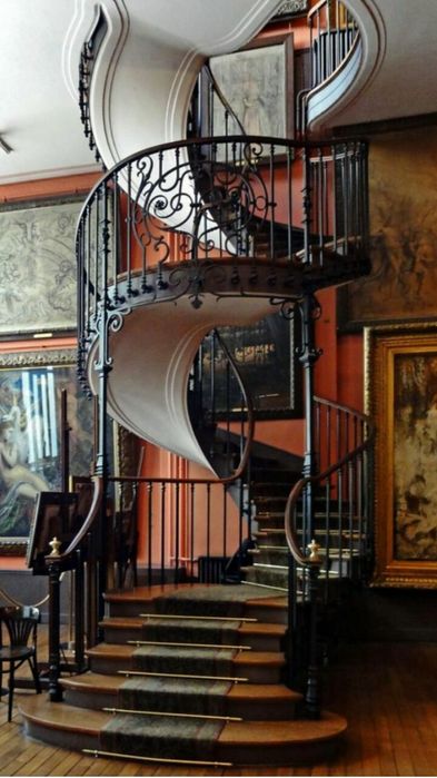 Кованные перила винтовые,  навесы, решётки ,варота  ,,двери, люстры