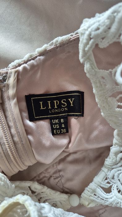 Rochie Lipsy London, purtata 1 data