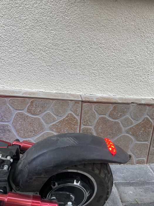Trotineta aproape noua