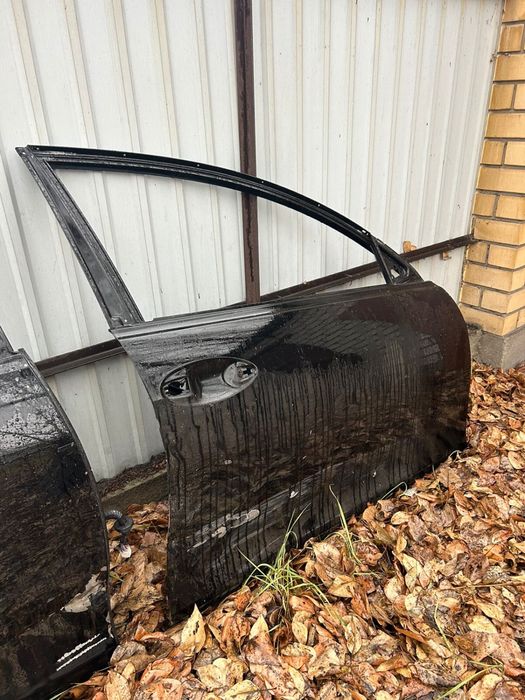 Оригинальные двери от Лексус  GS-350