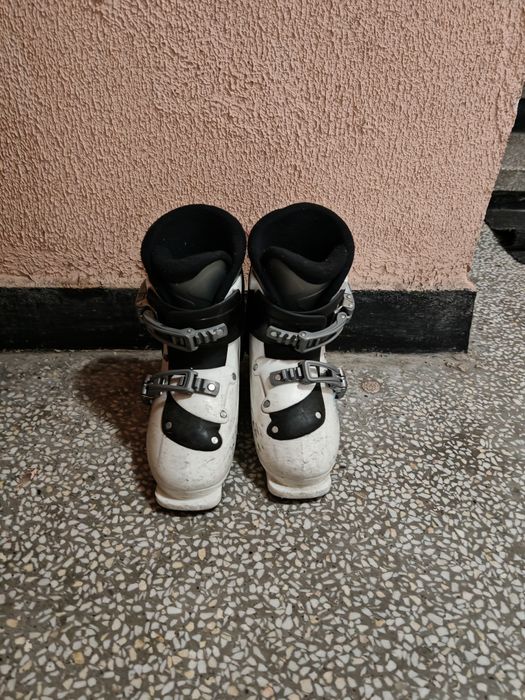 Ски обувки  Salomon 30 евро