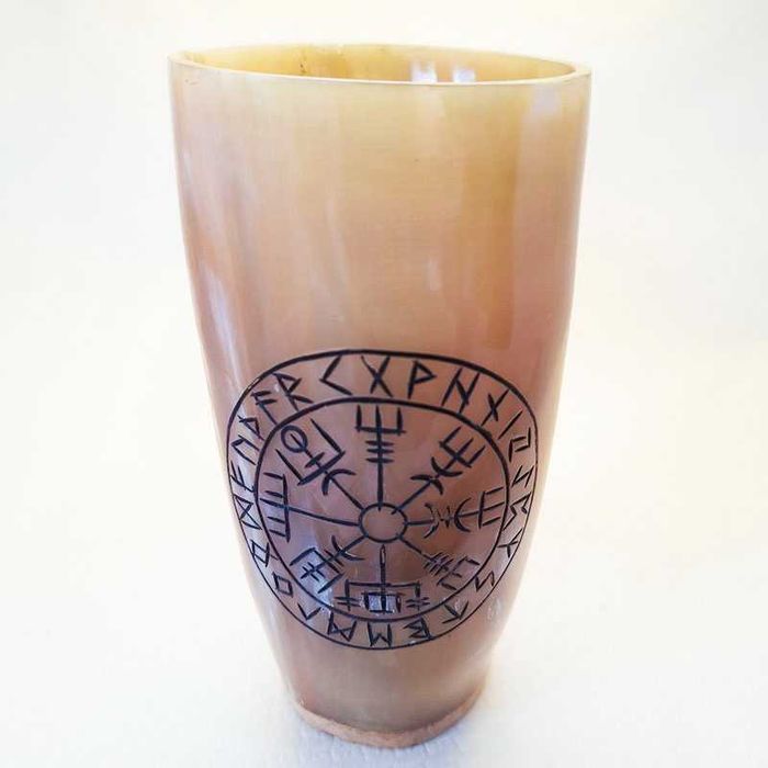 Чаша от естествен рог, викингска чаша,  античен рог за пиене