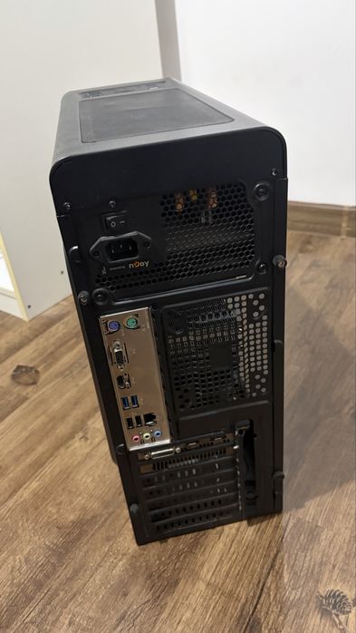 PC Gaming +( tastatura+mouse)– i7 7700K, 16GB RAM, GTX 1650, SSD + HDD