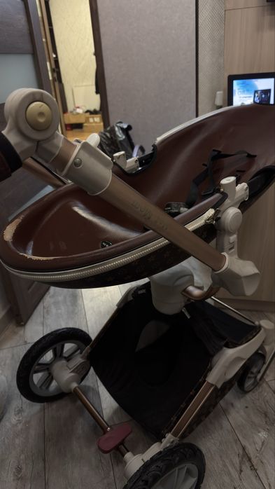 Продам коляску б/у