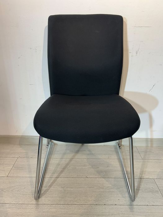 Scaun de Dinning, de Vizitator