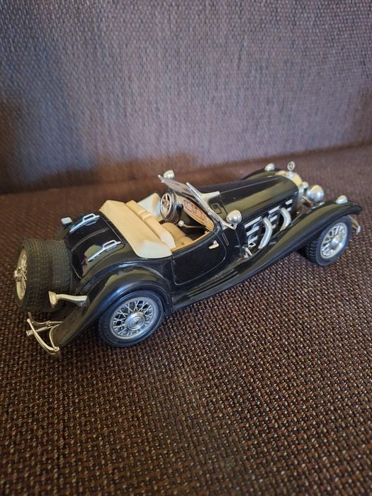 Mașinuță Bburago Mercedez Benz 500k Roadster 1936