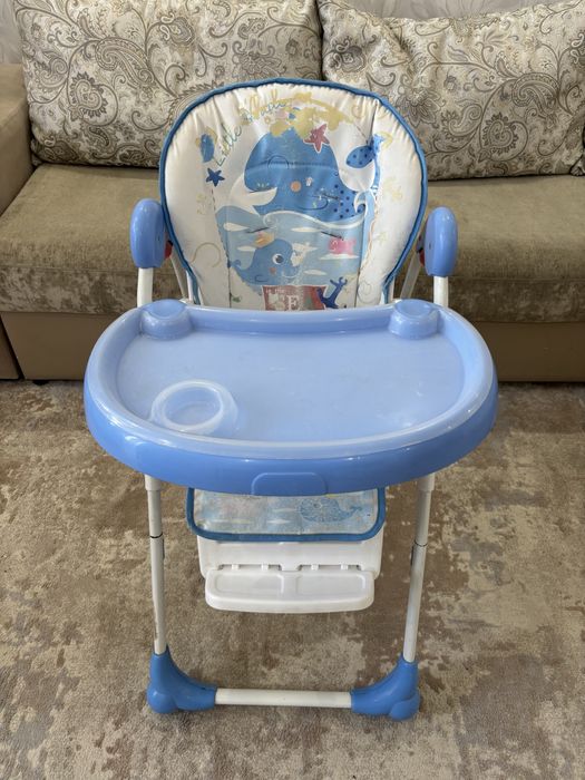 Продам стульчик для кормления малыша.