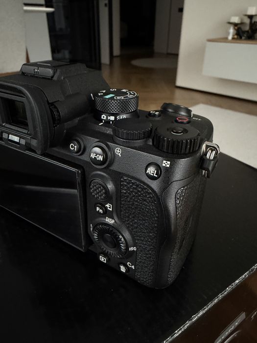 Sony A7IV (body)