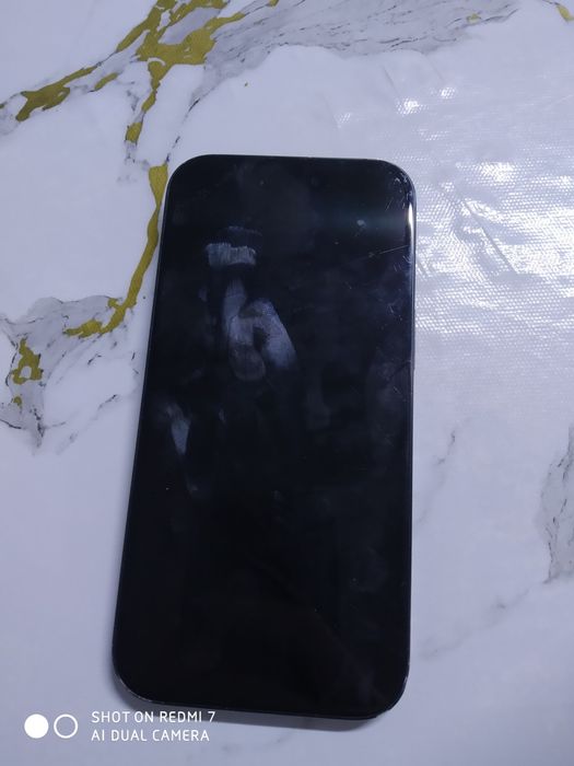 Продам iphone 15 128