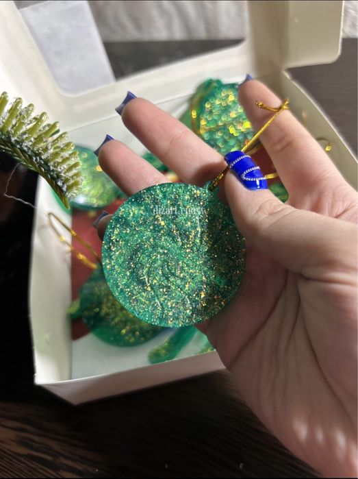 Продам ёлочные игрушки из эпоксидной смолы