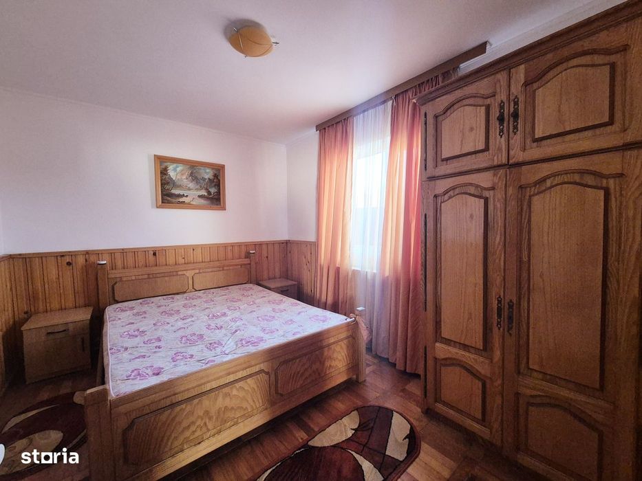 Casă din cărămidă și teren generos, comuna Dobreni