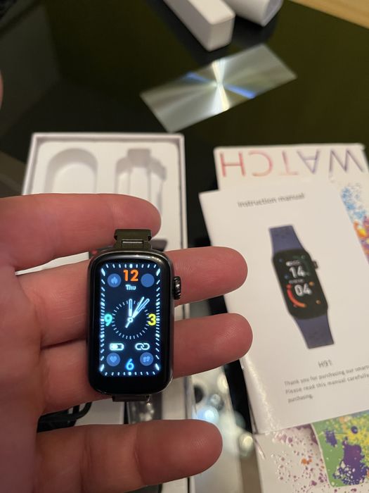 Нов смарт часовник H91 Smartwatch / Спортна гривна - Черен