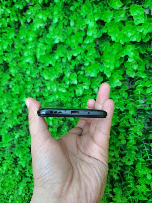 Redmi 10A (32GB) Xolati O'rta Karopka Dakument Aybi Yo'q Sotiladi