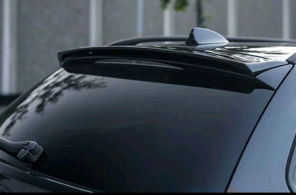 Eleron lip / codita luneta BMW E61 break
Negru lucios, plastic ABS