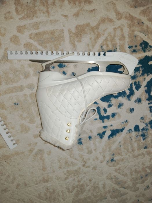 Коньки фигурные катание