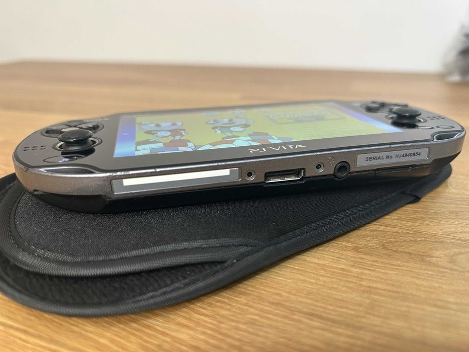 PS Vita OLED Crystal Black modată — 128GB | Japonia