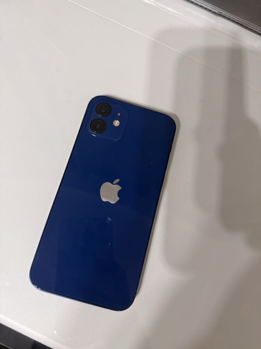 iPhone 12 синий 64 ГБ
