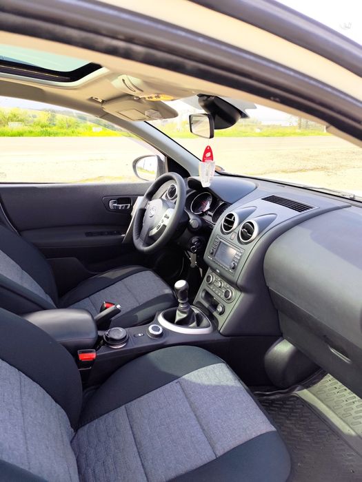Nissan Qashqai j10